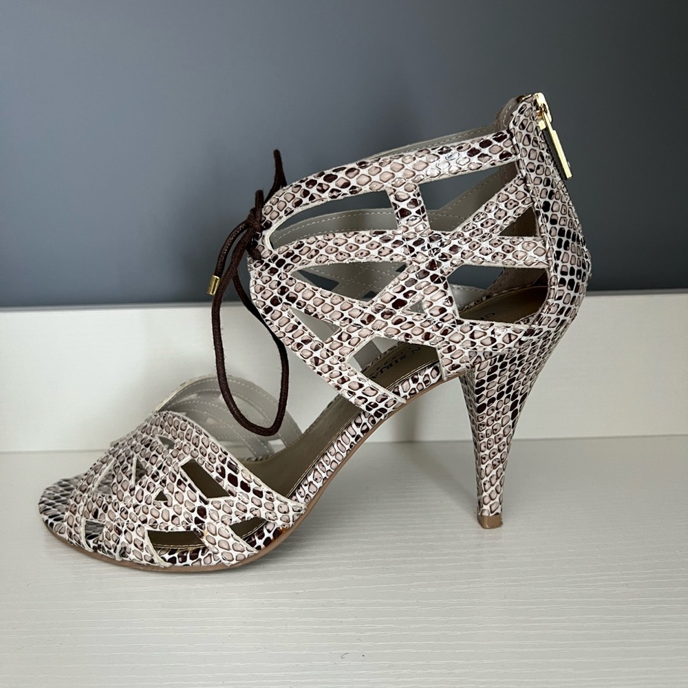 Christian Soriano Elegant Snakeskin Patterned Heels